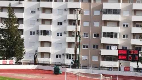 Počeli radovi na postavljanju reflektora u Trebinju, m:tel Premijer liga BiH