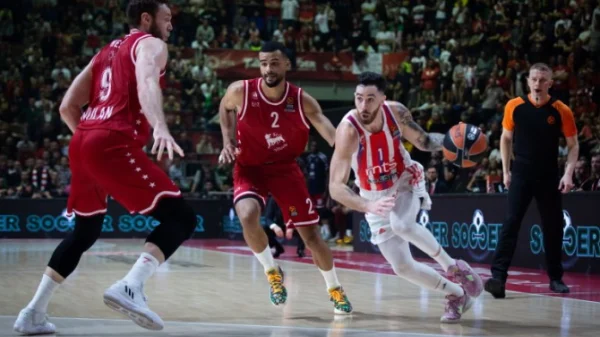 Armani porazio Zvezdu, Euroleague