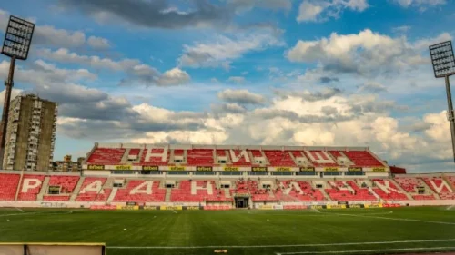 Na rekonstrukciju stadiona "Čair" i dalje se čeka, pare otišle za energente