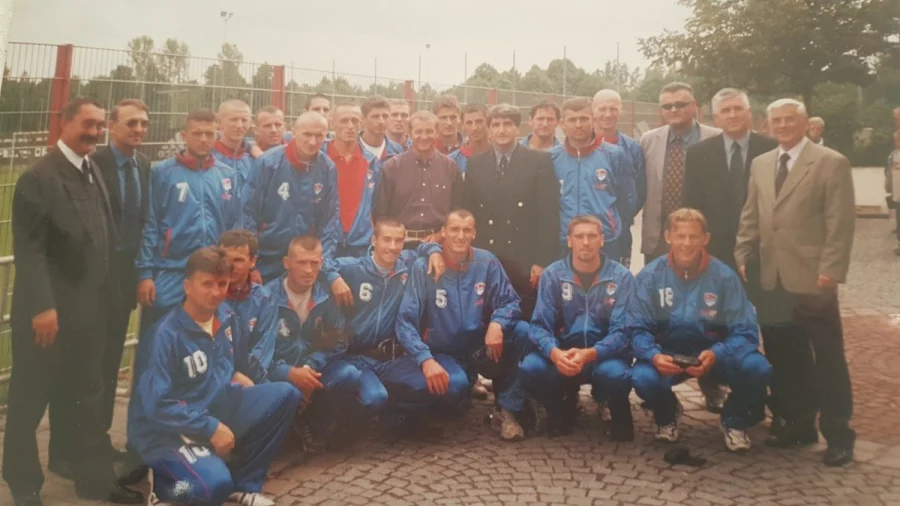  U Nemačkoj s Bajernom i Gerdom Milerom - FELjTON TRI DECENIJE POSTOJANjA I RADA FUDBALSKOG SAVEZA REPUBLIKE SRPSKE (12)  