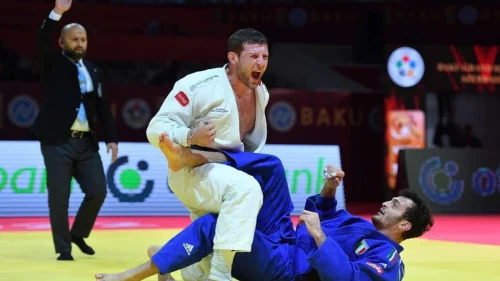Nemanja Majdov novu sezonu počinje u Parizu