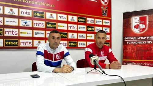Šarac želi pobedu na startu plej auta