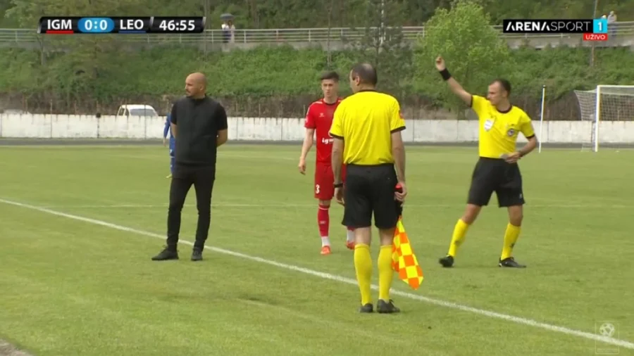 Leotar pred vratima Prve lige Republike Srpske, m:tel Premijer liga BiH