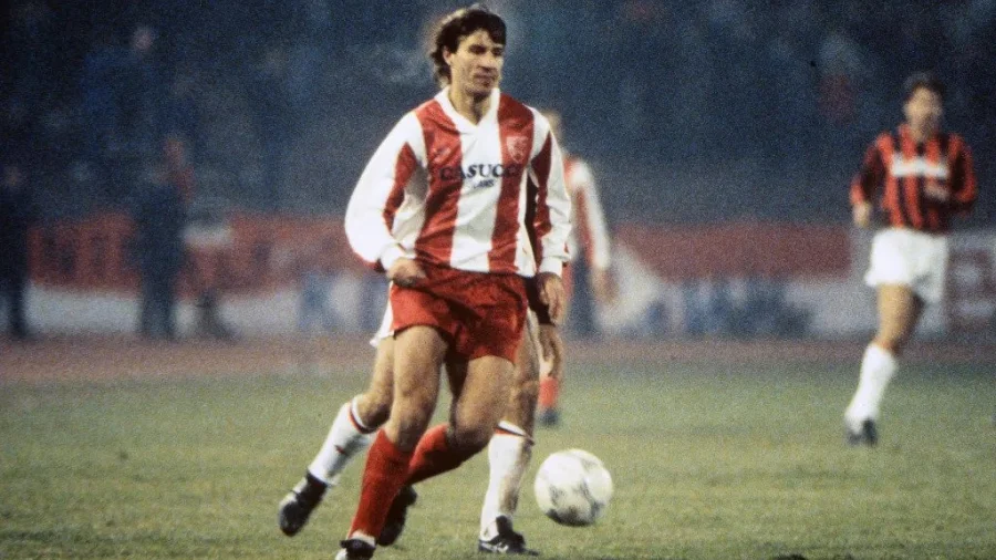 Neizmerno volim Crvenu zvezdu, Mozzart Bet Super liga Srbije