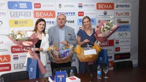 Džentlmen Marinko i dame iz finala Lige šampiona