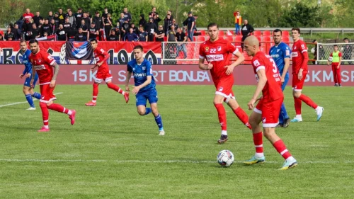 Sloga sklapa roster za narednu sezonu