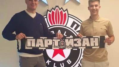 Mihajlo Petrović potpisao profesionalni ugovor sa Partizanom