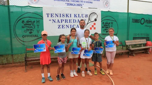 Sjajno izdanje mladih tenisera: TK MiM najbolji klub na turniru u Zenici