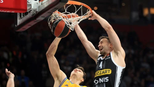 Partizan se mučio, ali dobio Albatrose, Euroleague