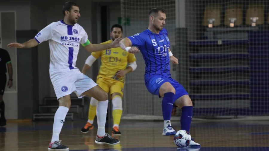 Radnik poklekao na Grbavici, Borac prvi usporio Slogu, Premijer liga BiH