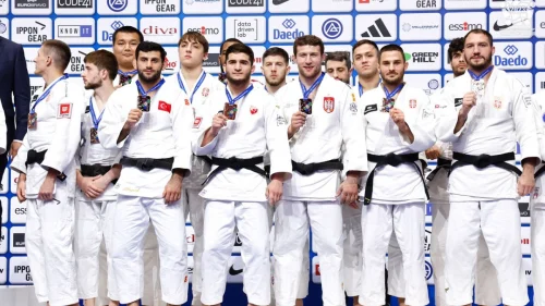 Nemanja Majdov sa Crvenom zvezdom osvojio bronzu u Ligi prvaka