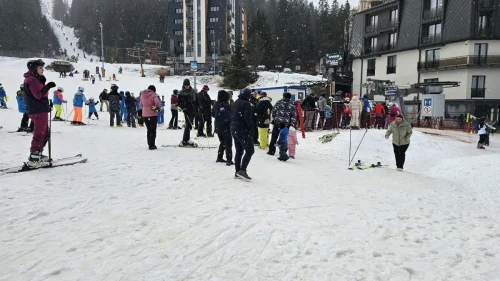 Danas se skijajo i bordajo na Jahorini (video)