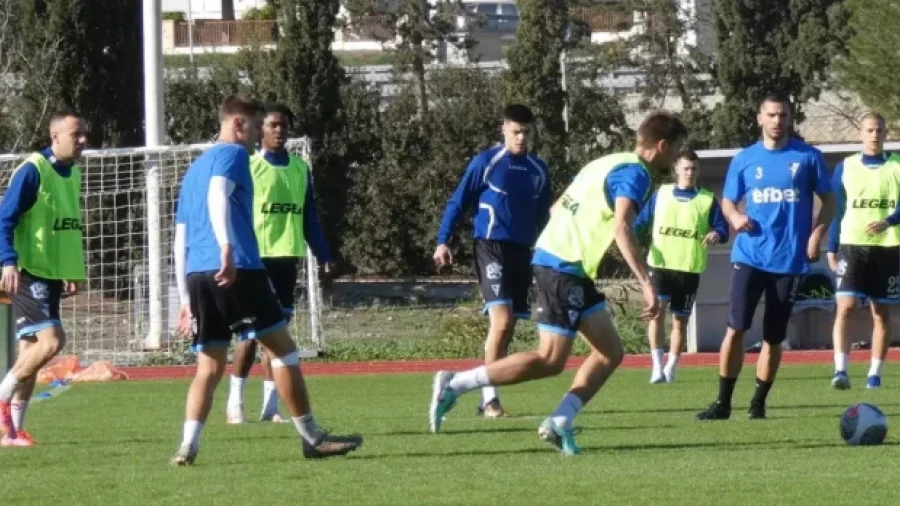 Fudbaleri Spartaka stigli na Kipar