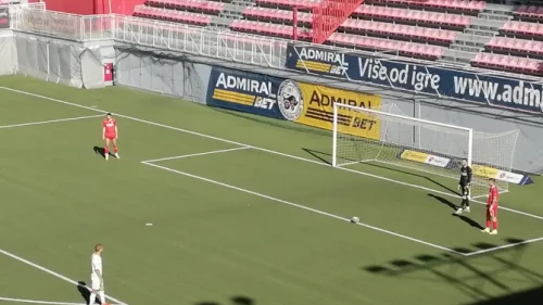 VAR radio prekovremeno na "krovu"