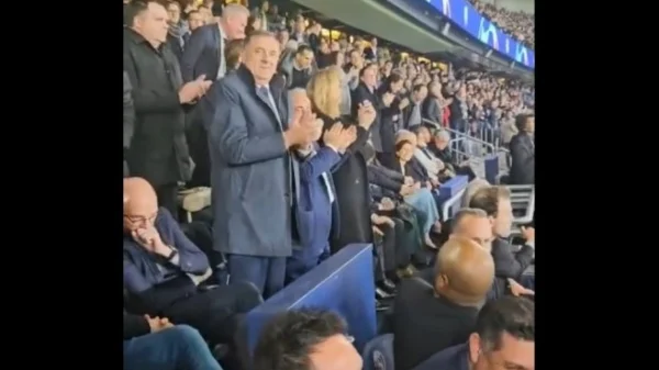 Dodik na Parku prinčeva, UEFA Champions League - Final stages