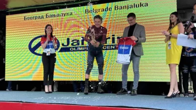 Startovala trka Beograd - Banja Luka