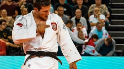 Nemanja Majdov u finalu Svjetskog prvenstva!