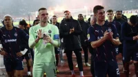 Bivši asovi, Grobari, pa UEFA protiv Vazure i Vučele  i njihove politike