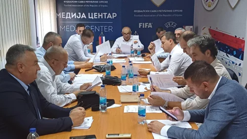 Ko su svi članovi stalnih komisija Izvršnog odbora FSRS?