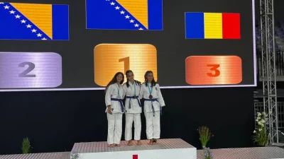 Jahorina se kiti medaljama u Rumuniji: Nora Petrović i Katarina Šupić najbolje na Balkanu