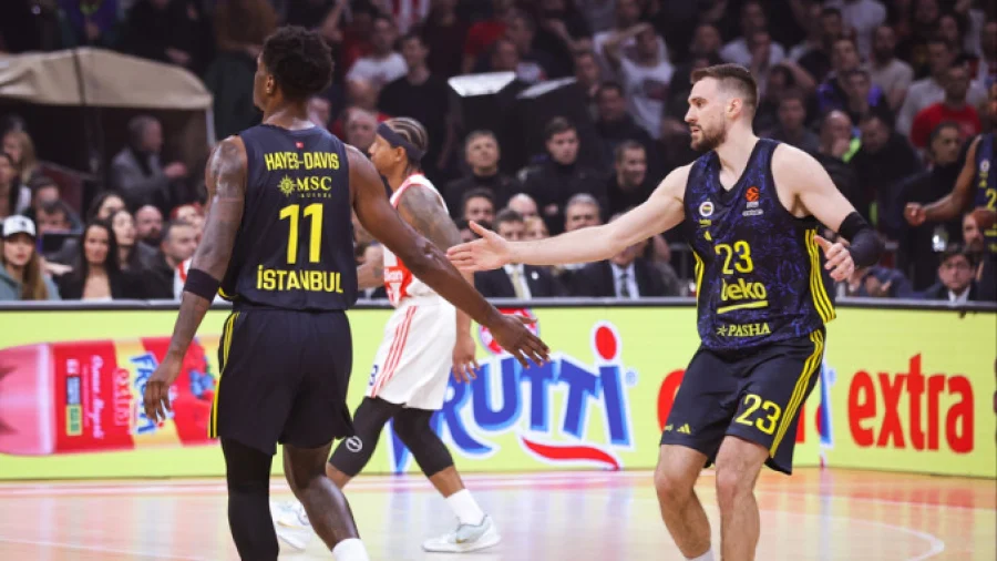 Fener porazio Zvezdu, Euroleague