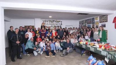 Deda Mraz obradovao paketićima djecu veterana Kotor Varoša