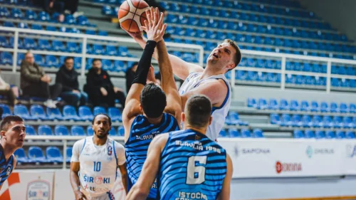 Raspucani Široki trojkama do slavlja protiv Slavije, Prvenstvo BiH