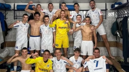 Juniori FK Leotara nadigrali lidera