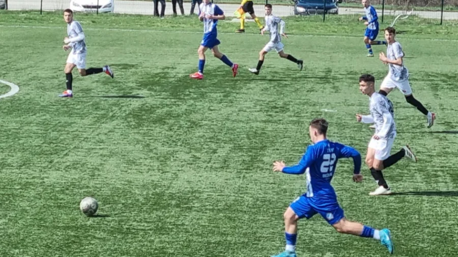 Juniori i kadeti Slavije silni protiv Unisa, Omladinska liga BiH - Centar 1
