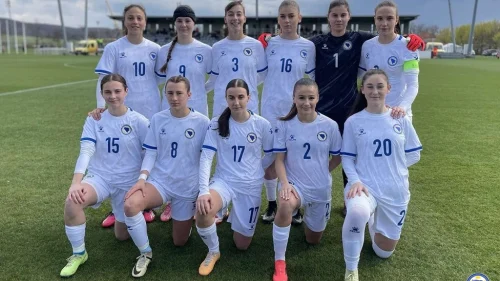 Poraz juniorki od Mađarske u Telkiju