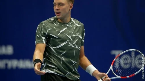 Međeović napredovao, Nole peti