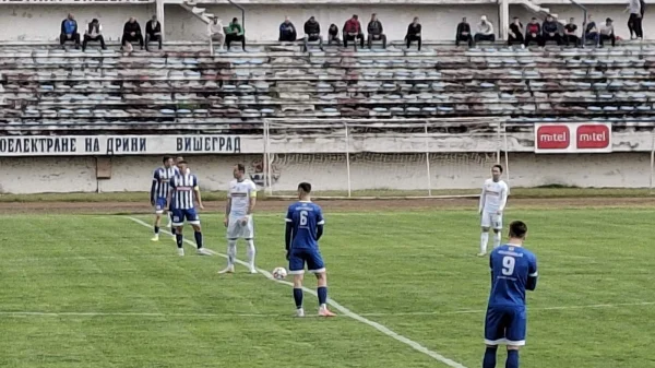 Slavija bućnula u Drinu, Prva liga Republike Srpske