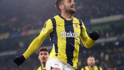 Tadić napušta Fener
