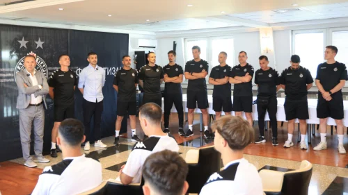 Partizan prvi krenuo, Mozzart Bet Super liga Srbije