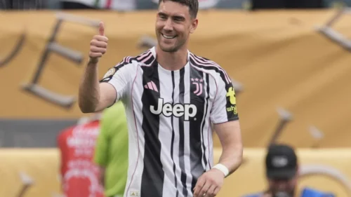 Vlahovićeva odluka stvara haos u Torinu: Srbin ostaje u Juventusu do 2026!, Serie A