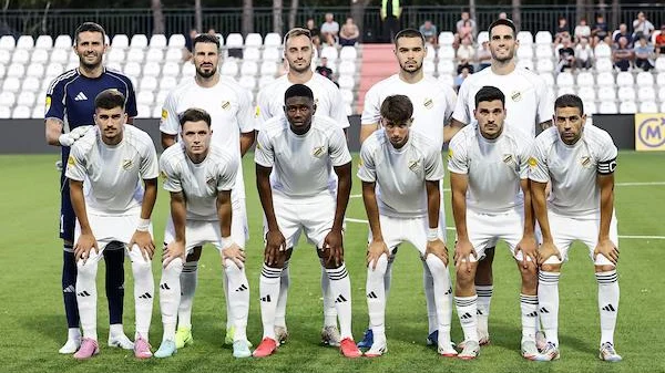 Čukarički startovao pobedom — Tedić pogodio, Napredak sa igračem manje od 8. minuta, Mozzart Bet Super liga Srbije