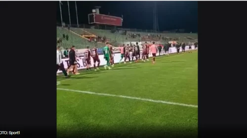 Uvrede i podrška  igračima Sarajeva