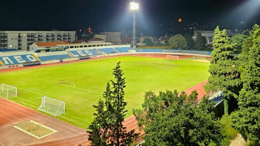 Leotar pod reflektorima dočekuje Slaviju