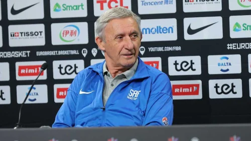 Svetislav Pešić: Da obradujemo naš narod