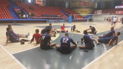 Odbojkaši Kaknja osvojili Memorijal Limun Papić 