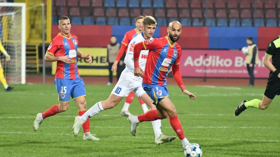 Petarda gostima iz Širokog, WWIN liga