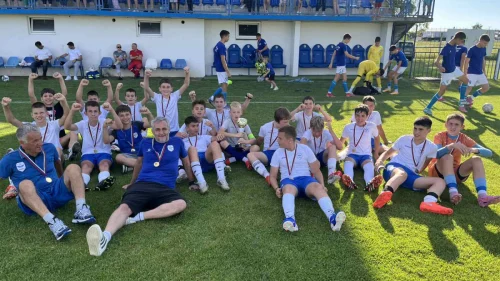 Predpioniri dobojskog Željezničara šampioni Republike Srpske (FOTO)