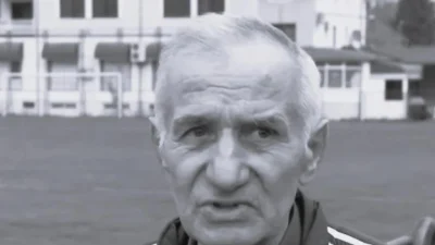 In memoriam: Milan Vlajić . Vlaja