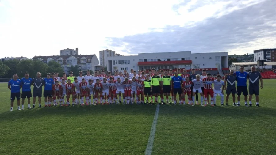Juniori i pioniri Crvene zvezde igrali protiv Sloge u Doboju (FOTO)