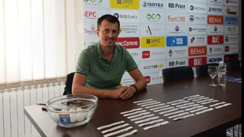 Prva liga u dvije grupe