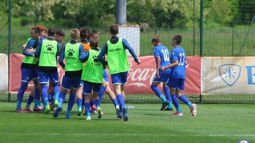 U-15 reprezentacija BiH nakon penala savladala Sjevernu Makedoniju na startu UEFA razvojnog turnira, Premijer liga BiH - U15