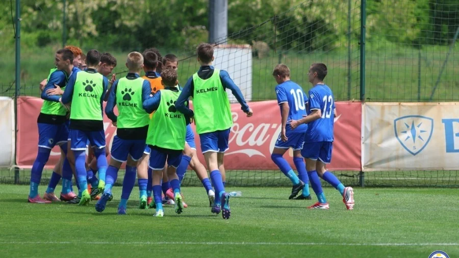 U-15 reprezentacija BiH nakon penala savladala Sjevernu Makedoniju na startu UEFA razvojnog turnira, Premijer liga BiH - U15