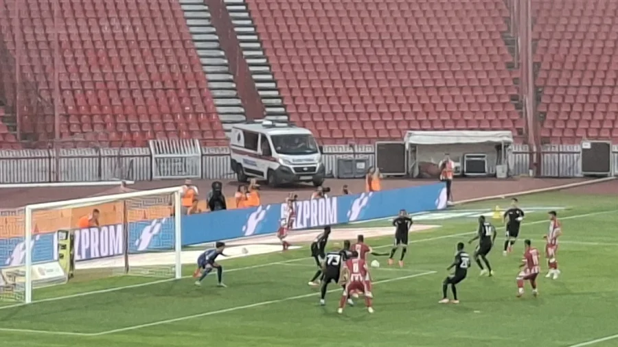 Rijera promešao karte, Zvezda podelila četvorku