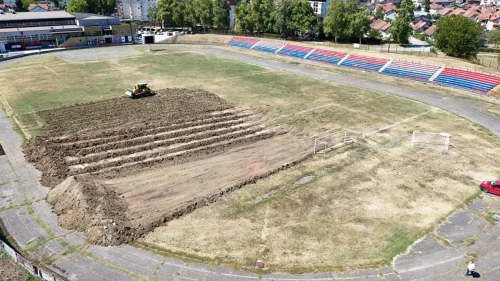 Počeli radovi na rekonstrukciji stadiona „Radoolinka“, Druga liga , grupa  Zapad