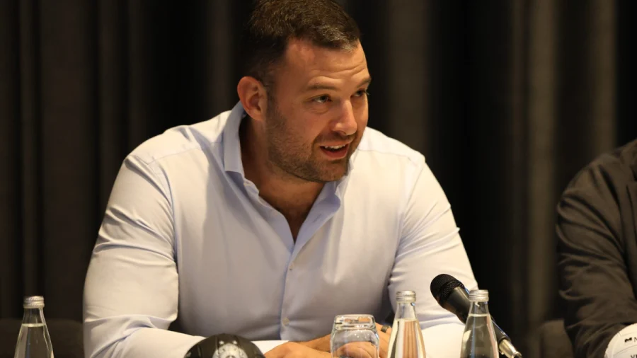 Filip Filipović: Podrška Vladi Vujasinoviću!